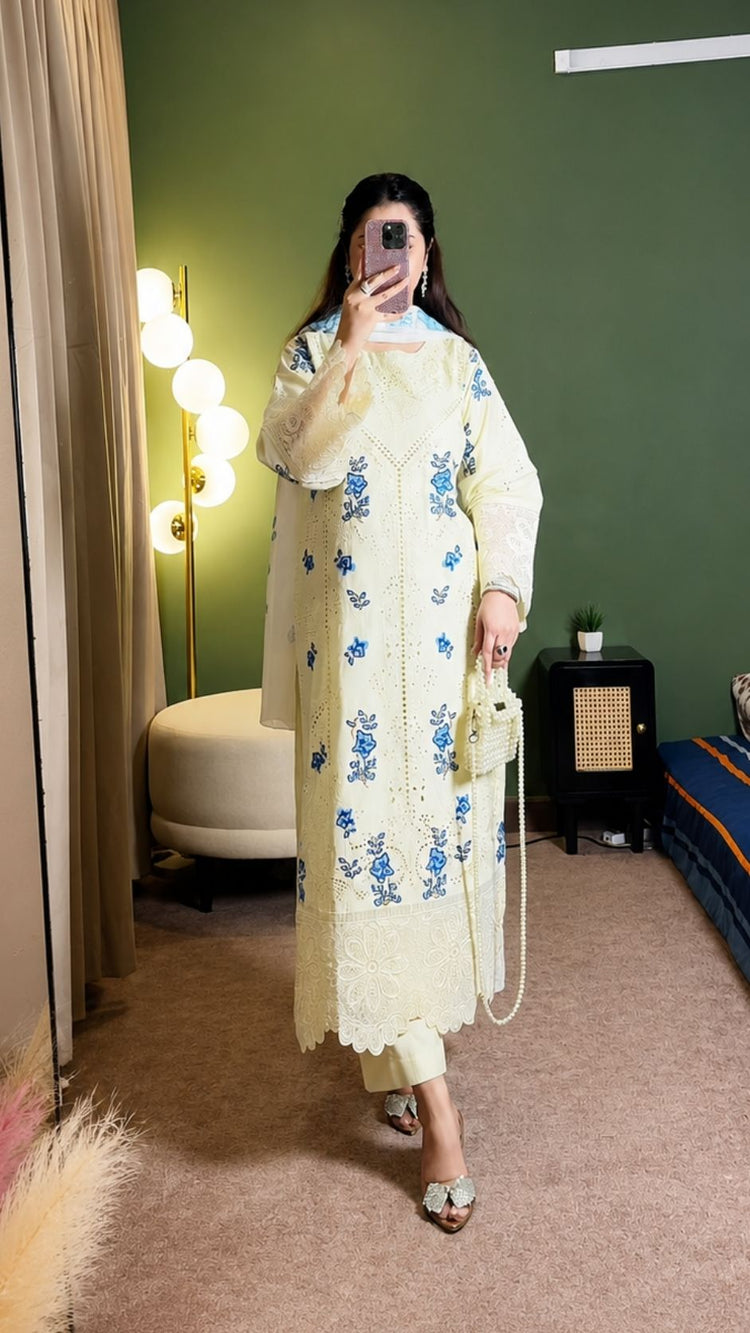 Zareen | Shirt Length 46 Inches Embroidered 3-Piece Ready-to-Wear Suit